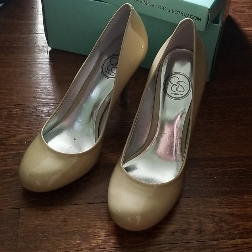 Nude Jessica Simpson heels